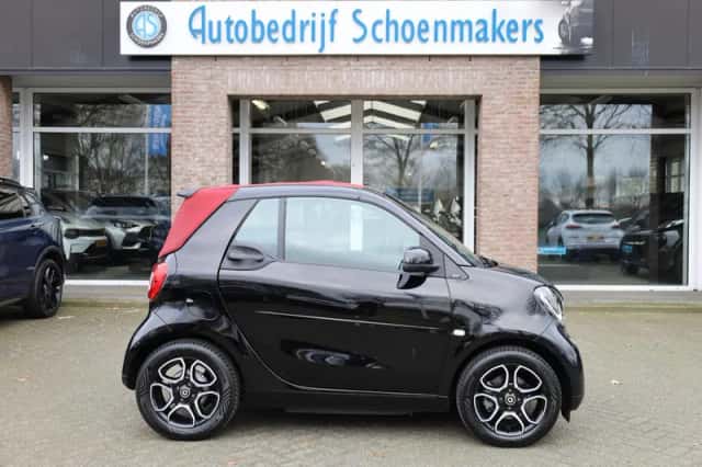 Smart Fortwo (2018) thumbnail 2