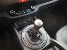 Kia Sportage (2010) thumbnail 15