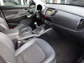 Kia Sportage (2010) thumbnail 23