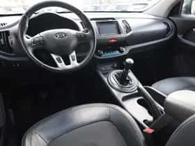 Kia Sportage (2010) thumbnail 4