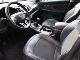 Kia Sportage (2010) thumbnail 5