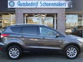 Ford Kuga (2016) thumbnail 2