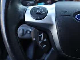 Ford Kuga (2016) thumbnail 13