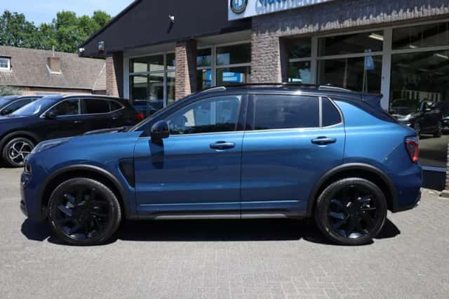 Lynk & Co 01 (2023) thumbnail 2