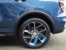 Lynk & Co 01 (2023) thumbnail 4