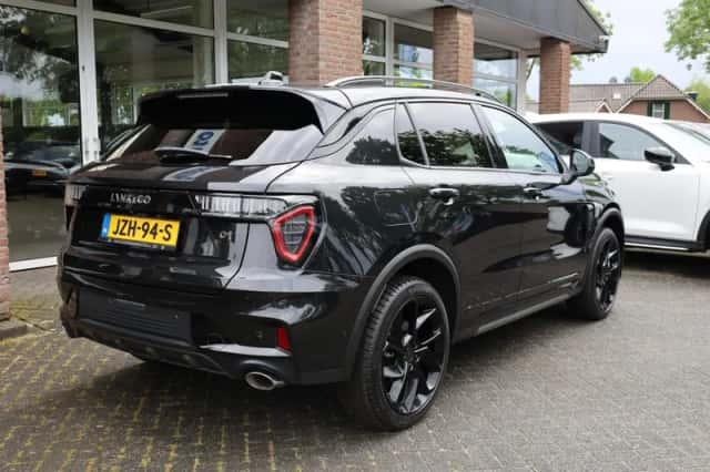 Lynk & Co 01 (2022) thumbnail 3