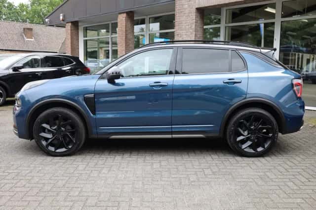Lynk & Co 01 (2022) thumbnail 2
