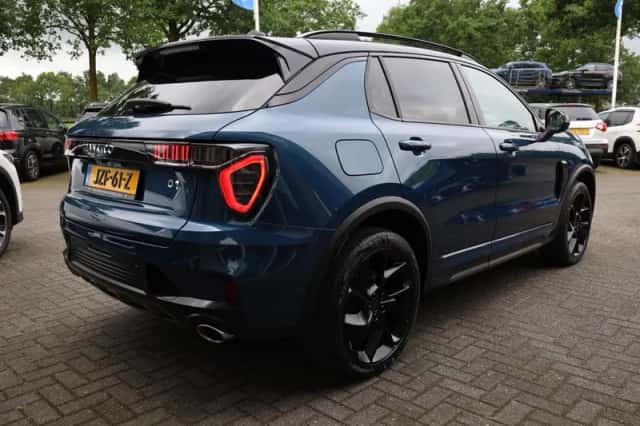 Lynk & Co 01 (2022) thumbnail 3