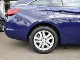 Opel Astra thumbnail 4