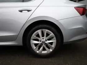 Škoda Octavia (2021) thumbnail 4