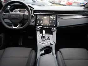 Lynk & Co 01 (2023) thumbnail 5