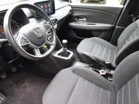 Dacia Sandero Stepway (2022) thumbnail 4