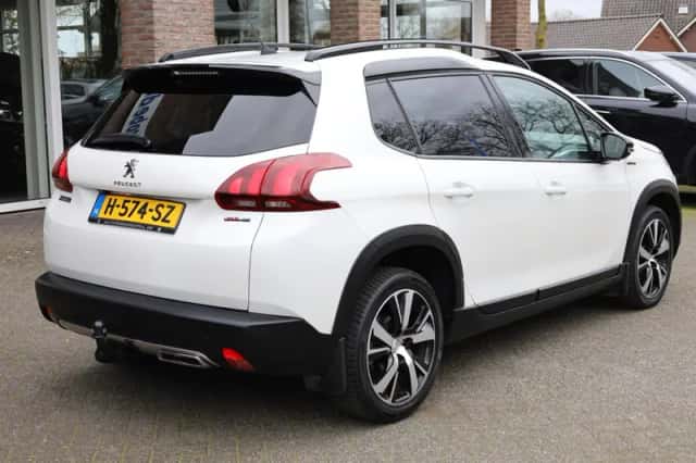 Peugeot 2008 (2019) thumbnail 3