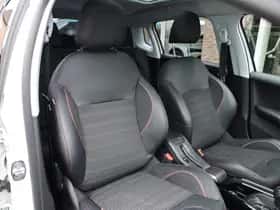 Peugeot 2008 thumbnail 6