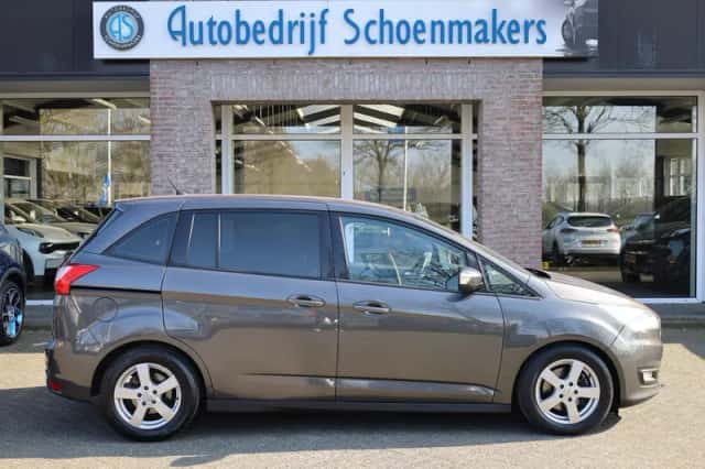 Ford Grand C-Max (2016) thumbnail 2
