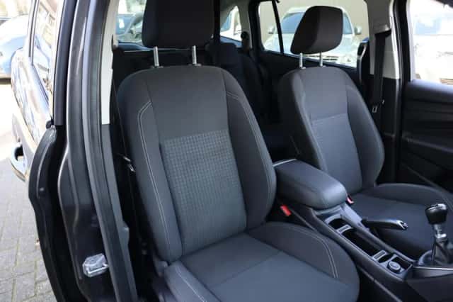 Ford Grand C-Max (2016) thumbnail 6