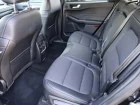 Ford Kuga (2023) thumbnail 7