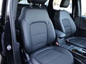 Ford Kuga (2023) thumbnail 8