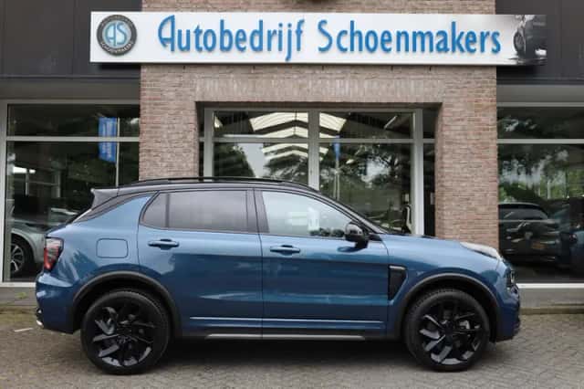 Lynk & Co 01 (2023) thumbnail 2