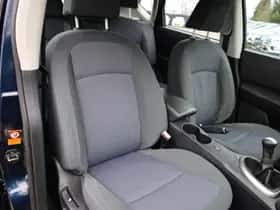 Nissan Qashqai (2009) thumbnail 16