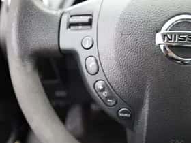 Nissan Qashqai (2009) thumbnail 8