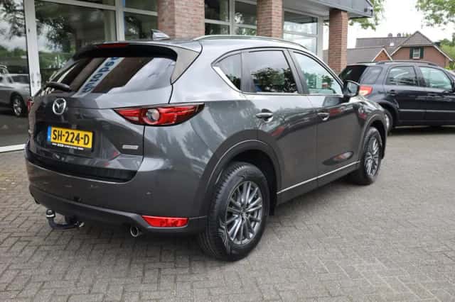 Mazda CX-5 (2018) thumbnail 2