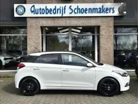 Hyundai i20 (2016) thumbnail 2