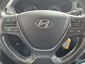 Hyundai i20 (2016) thumbnail 11