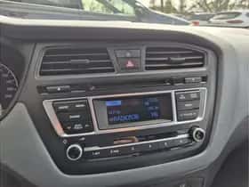 Hyundai i20 (2016) thumbnail 13