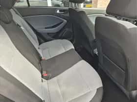 Hyundai i20 (2016) thumbnail 18