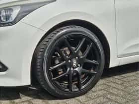 Hyundai i20 (2016) thumbnail 3