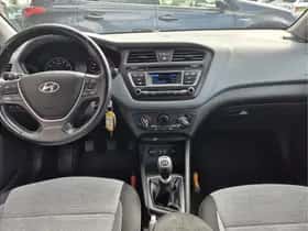 Hyundai i20 (2016) thumbnail 5
