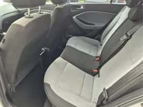 Hyundai i20 (2016) thumbnail 7