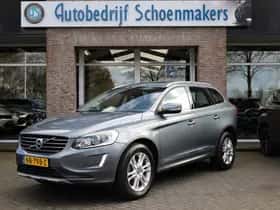 Volvo XC60 (2017) thumbnail 35