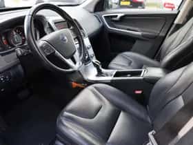 Volvo XC60 (2017) thumbnail 5