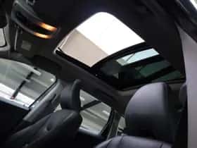 Volvo XC60 (2017) thumbnail 10