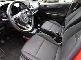 Kia Picanto (2021) thumbnail 5