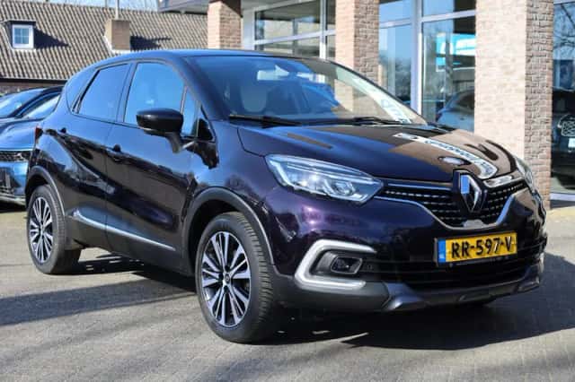 Renault Captur (2017) thumbnail 3