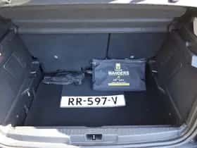 Renault Captur (2017) thumbnail 32