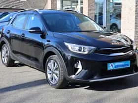 Kia Stonic (2024) thumbnail 3