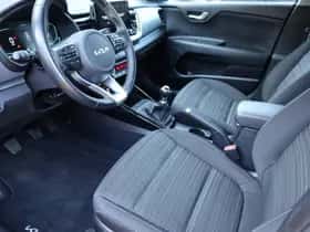 Kia Stonic (2024) thumbnail 5