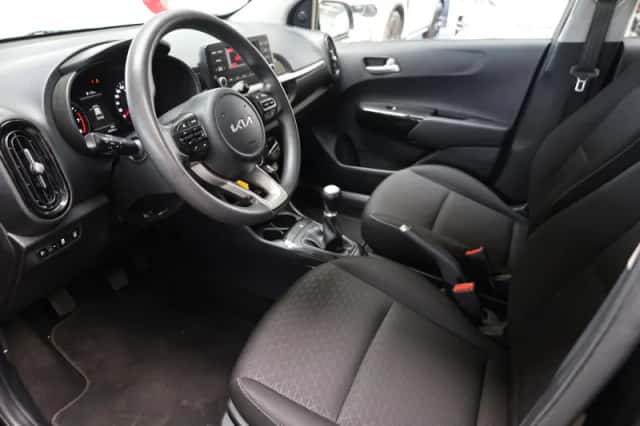 Kia Picanto (2023) thumbnail 5