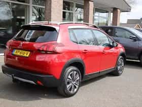 Peugeot 2008 (2018) thumbnail 2