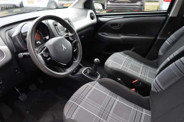 Peugeot 108 (2017) thumbnail 5