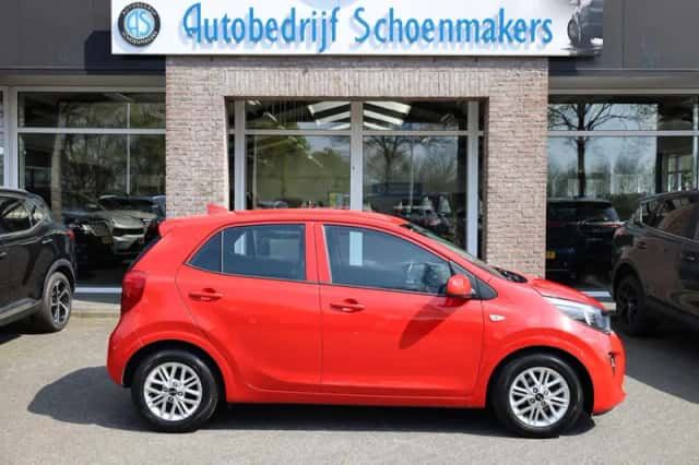 Kia Picanto (2021) thumbnail 2