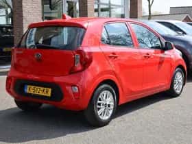 Kia Picanto (2021) thumbnail 3