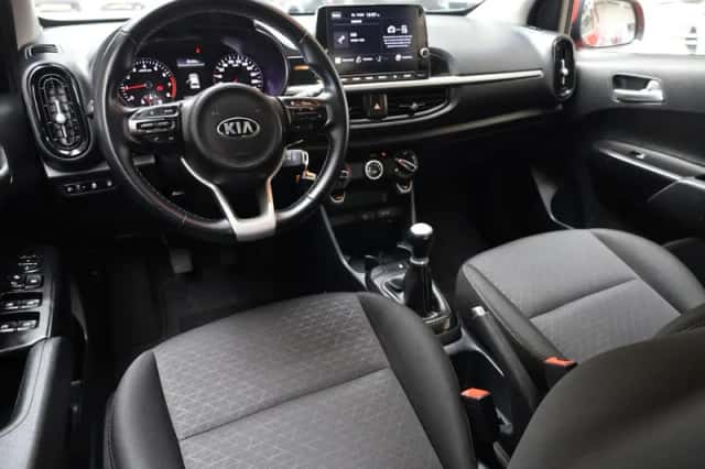 Kia Picanto (2021) thumbnail 5