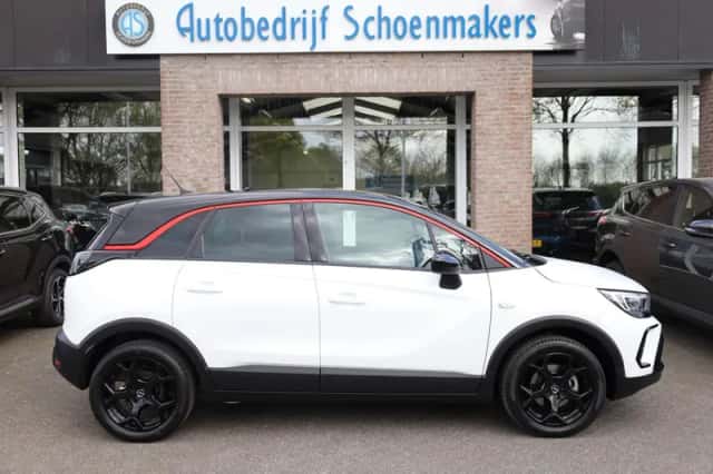 Opel Crossland (2023) thumbnail 2