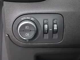 Opel Crossland (2023) thumbnail 16