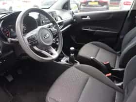 Kia Picanto (2020) thumbnail 5